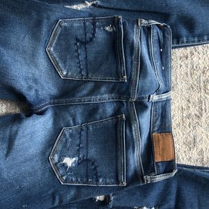 NWT American Eagle stretch skinny jeans, size 00.